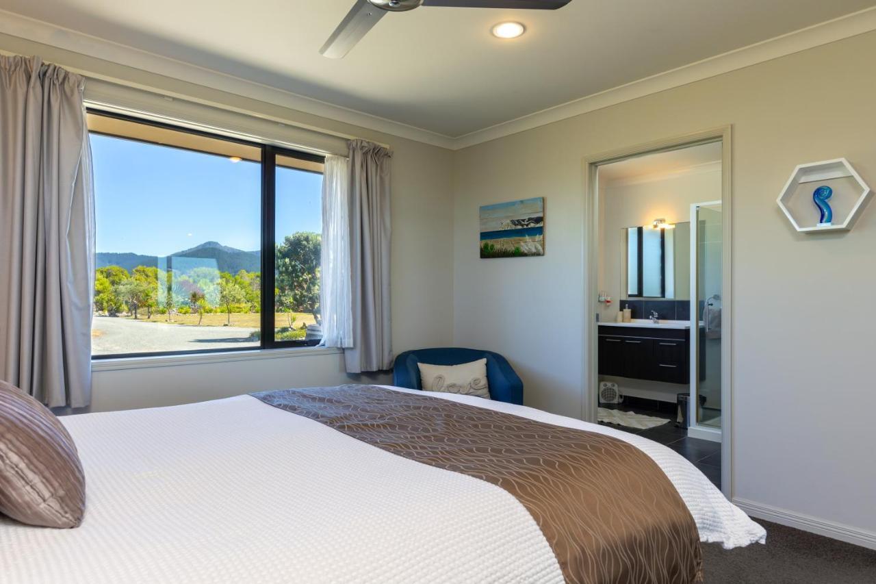 Ocean View Beachfront Apartment Blenheim Dış mekan fotoğraf